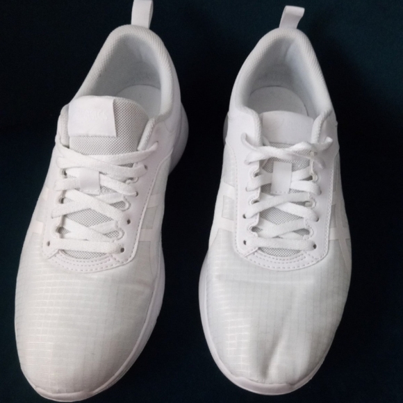 Asics - Picture 3 of 3